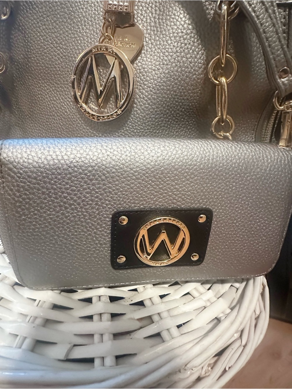 MKF Collection Mia K Silver Tote Handbag & Wristlet 2Pc Set New - Picture 4 of 11